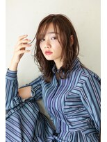 ナルム(naluM)&nbsp;伸ばしかけが可愛い☆ミディアムレイヤー♪