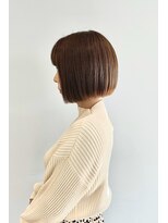 ヌイ 横浜(nui)&nbsp;丸みミニボブ_毛先パーマことりベージュウォーターフォール