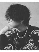 シン(syn) 前髪長めマッシュ ツイストスパイラル