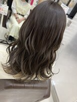 アールモンドヘア新世界&nbsp;【北見】＃グレージュ＃インナーカラー