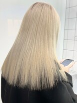 ウィコ 新宿(WICO)&nbsp;ホワイトベージュ[ケアブリーチ/ペールベージュ/新宿駅]