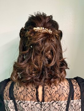 ヘアジーナ(Hair Jina) ☆パーティーアップ☆