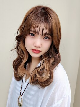 アフロート ギンザ(AFLOAT GINZA) 【波巻きが似合う】ローレイヤースタイル