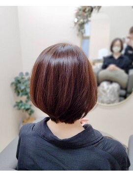 アンジュール コロレ(1//jour colore) 潰れがちなバックにフワっと柔らかボリューム