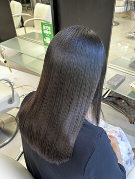 キングスベリーユナイテッド(Kingsbury United) 艶髪♪ストレート【髪質改善/縮毛矯正/府中】
