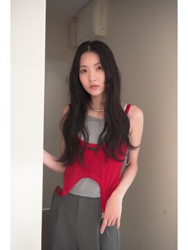 ユイル(Uil) 似合わせ小顔カット× ゆるめパーマ