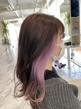 【インナーカラー】ベースカラーとのコントラストがカワイイ！ライフスタイルに合わせたカラーをご提案