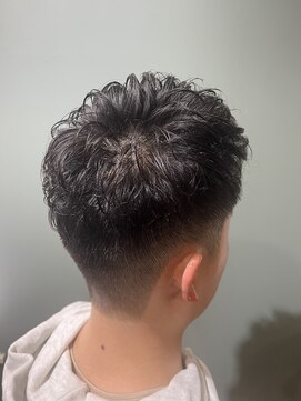 スタンドバーバー 柏(STAND BARBER) スペインカール/韓国マッシュ/スパイキーショート/柏