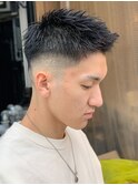 アップバングツーブロックバーバーフェードツイストメッシュ