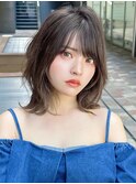 ミディアムレイヤー春夏カラーナチュラルグレージュ流し前髪