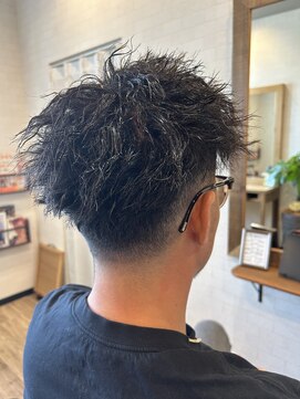 フィカ(Fika) ツイストパーマ