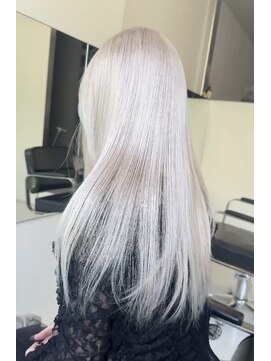 サイ(sai) 前髪/アンブレラカラー/こなれミディ/イメチェン/ウェーブパーマ