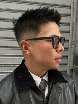 ビンゴ 高松店(BINGO) 黒髪スキンフェード刈り上げショートフェード高松バーバー