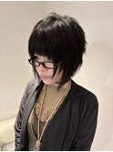 18332黒髪ダークグレージュシャギーカットハイレイヤーウルフ