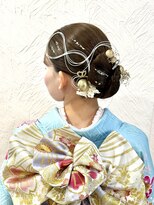 エトワール&nbsp;振袖カチモリスタイル