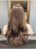 赤みのあるベージュブラウン
