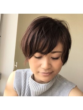 ヘアアンドビューティー クローバー(Hair&Beauty Clover) やわらかショート/アースカラー/メンズライク