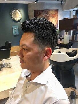 ネスタ ヘアー グラウンド(NESTA hair ground) ワイルドビジネスショート