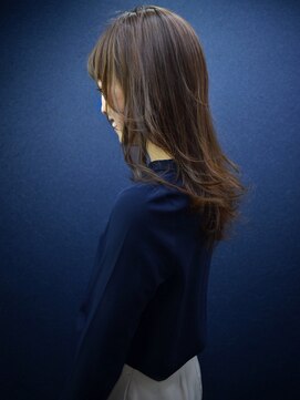 ヘアスタジオヘーフリヒ(HAIR STUDIO HoFLICH) 【大人のシースルーロング】