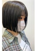 暗髪ボブ