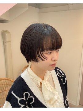 キオン(kyon) 【kyon】マッシュショート 顔周りウルフ