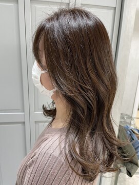 ジーナ 流山おおたかの森(Zina) 韓国風レイヤーカット【Zina　大越香苗】