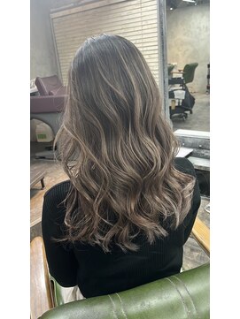 アポロ 横浜駅店(apollo) バレイヤージュハイライトシャドールーツダブルカラーミルク