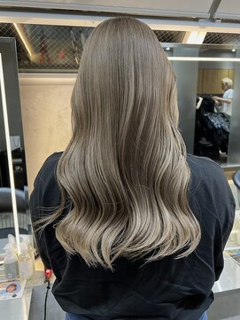 ロンドワン 三宮元町(Lond one) ロングヘア/ブリーチ/ケアブリーチ/トリプルカラー/ハイトーン