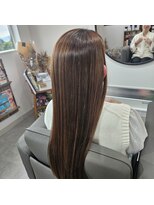 えぬ. ロングヘア