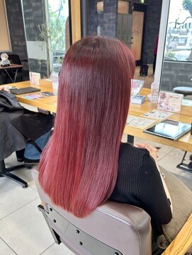 ラウル(Laulu) デザインカラー/レイヤーカット/ウェットヘア/オリーブベージュ