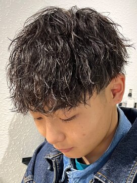 アイズ 海老名(AIZU) ツイストスパイラルパーマ メンズパーマ メンズカット 眉毛