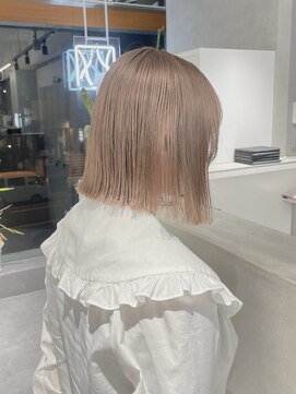 エリオ クペウ(aillo. cope'u) ミルクティーベージュ×ボブ