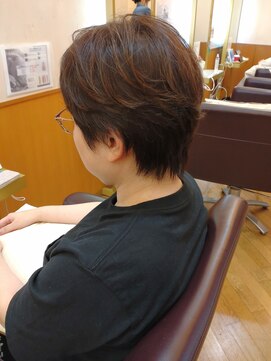 松本平太郎美容室 浦安店 ふんわり　大人ひし形ショートレイヤー/30代40代50代60代