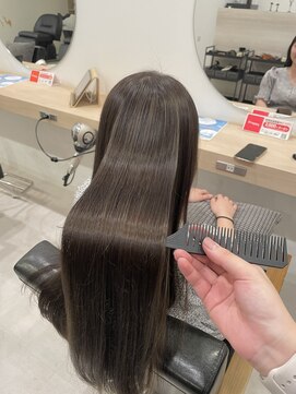 ノエル(NoeL) 【ボブ/ショート/マッシュショート/レイヤーカット/髪質改善】