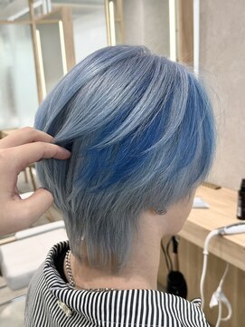リリー バイ アオ(Lilly by AO) アイスブルー×ウルフレイヤー