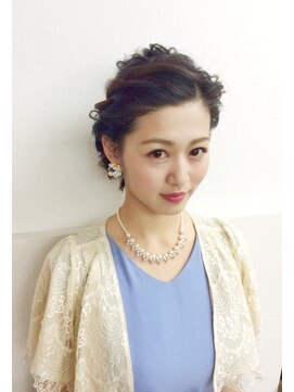 グレースモア(Grace More) (久留米／西原)顔まわりスッキリ綺麗めアレンジ