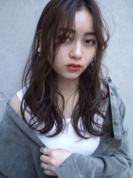 アトリエ フェム(atelier.fem) atelier.fem　抜けのあるリラクシーウェーブ