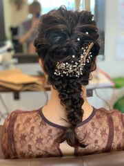 結婚式お呼ばれ編みおろしヘアセット♪