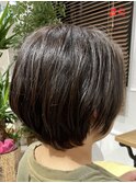 ショートボブ