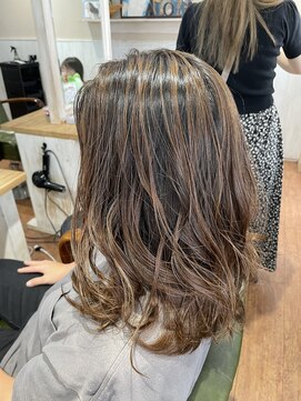 ヘア ライフ ワイレア(HAIR LIFE Wailea) ブリーチ無しバレイヤージュ