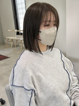 ヨーク(YOKE) 【YOKE】大人ボブアッシュオリーブグレージュうすめ前髪