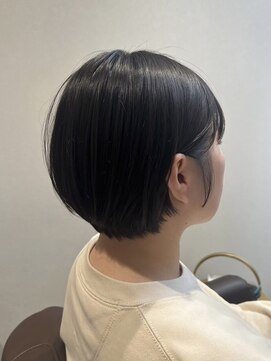 ネウィ 広島(newi) 大人可愛い20代30代40代小顔ワンサイドショートボブ丸み前下がり