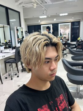 テクト バイアッシュ 吉祥寺店(Tect by Ash) ハイトーン波打ちセンターパート