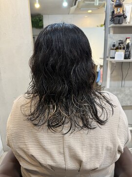 ロア ヘアーアンドビューティー(LOA hair&beauty) くせ毛をいかすミディアムスタイル