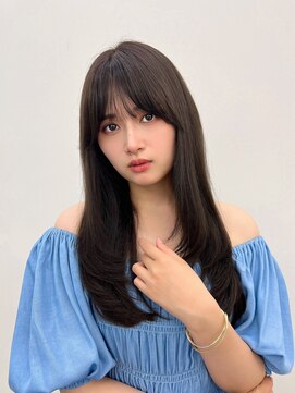 ヒュー 広島(HEW) 20代30代大人かわいい顔周りレイヤー小顔カットグレージュ