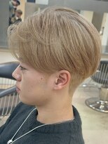 ラック 表参道(LUCK)&nbsp;刈り上げセンターパート/メンズハイトーン/メンズブリーチ