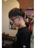 エディ(Edy)&nbsp;スパイキーショート刈り上げスキンフェード外国人風ローライト