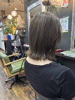 ミュー(m)&nbsp;透明感ミントカラー×軽やかミディアムカット