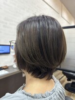 ベルシュヴー(belles cheveux)&nbsp;グレーカラーショート