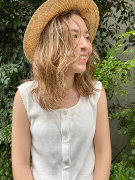 メロウ(MELLOW) 外国人風ハイライト　/ シアーベージュ